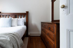 Timeless Treasure Near the City Centre & WiFi, Launceston